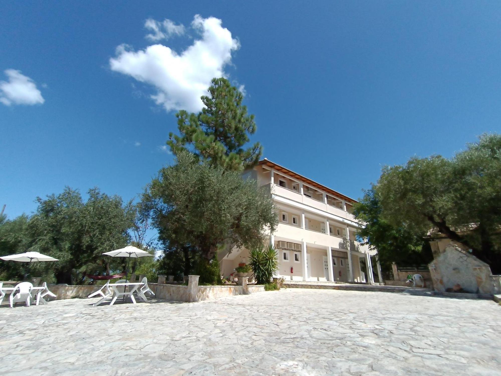 Pouliezos Koklanis Zante Apartments Alykes  Bagian luar foto