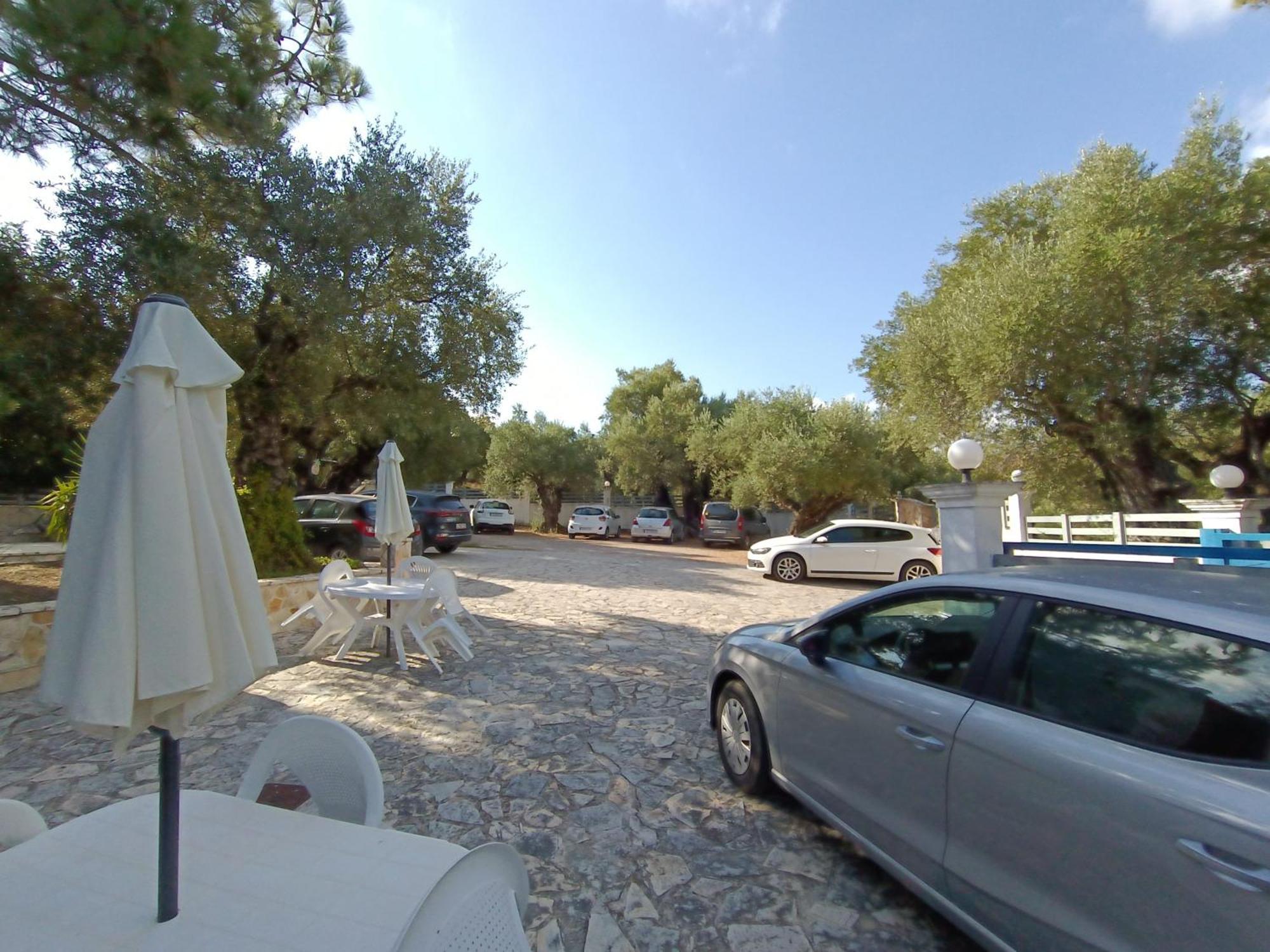Pouliezos Koklanis Zante Apartments Alykes  Bagian luar foto
