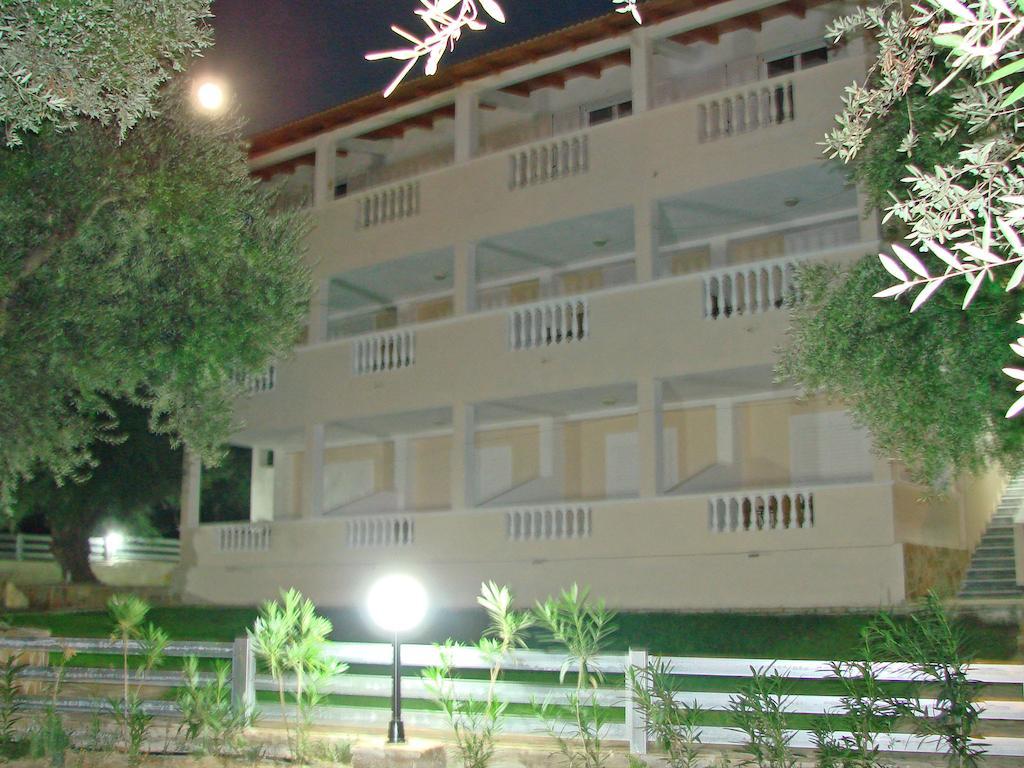 Pouliezos Koklanis Zante Apartments Alykes  Bagian luar foto