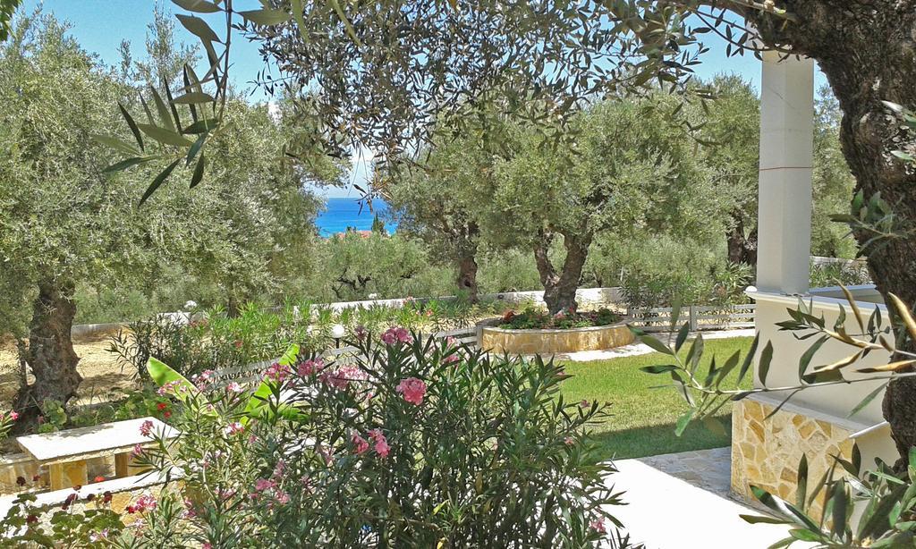 Pouliezos Koklanis Zante Apartments Alykes  Bagian luar foto